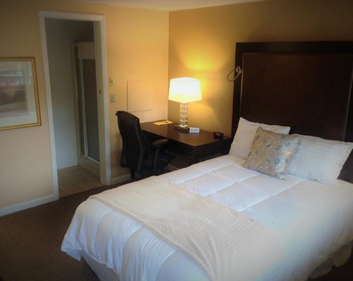 Wayne Inn Honesdale エクステリア 写真